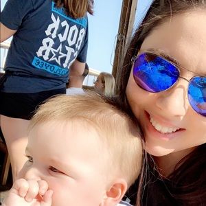 Meet your Posher, Kayla